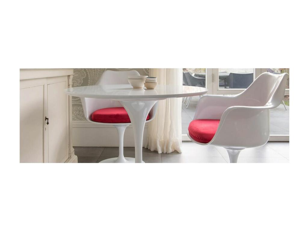 Glossy white armchair with black tulip petal fabric cushion 01818LRQC